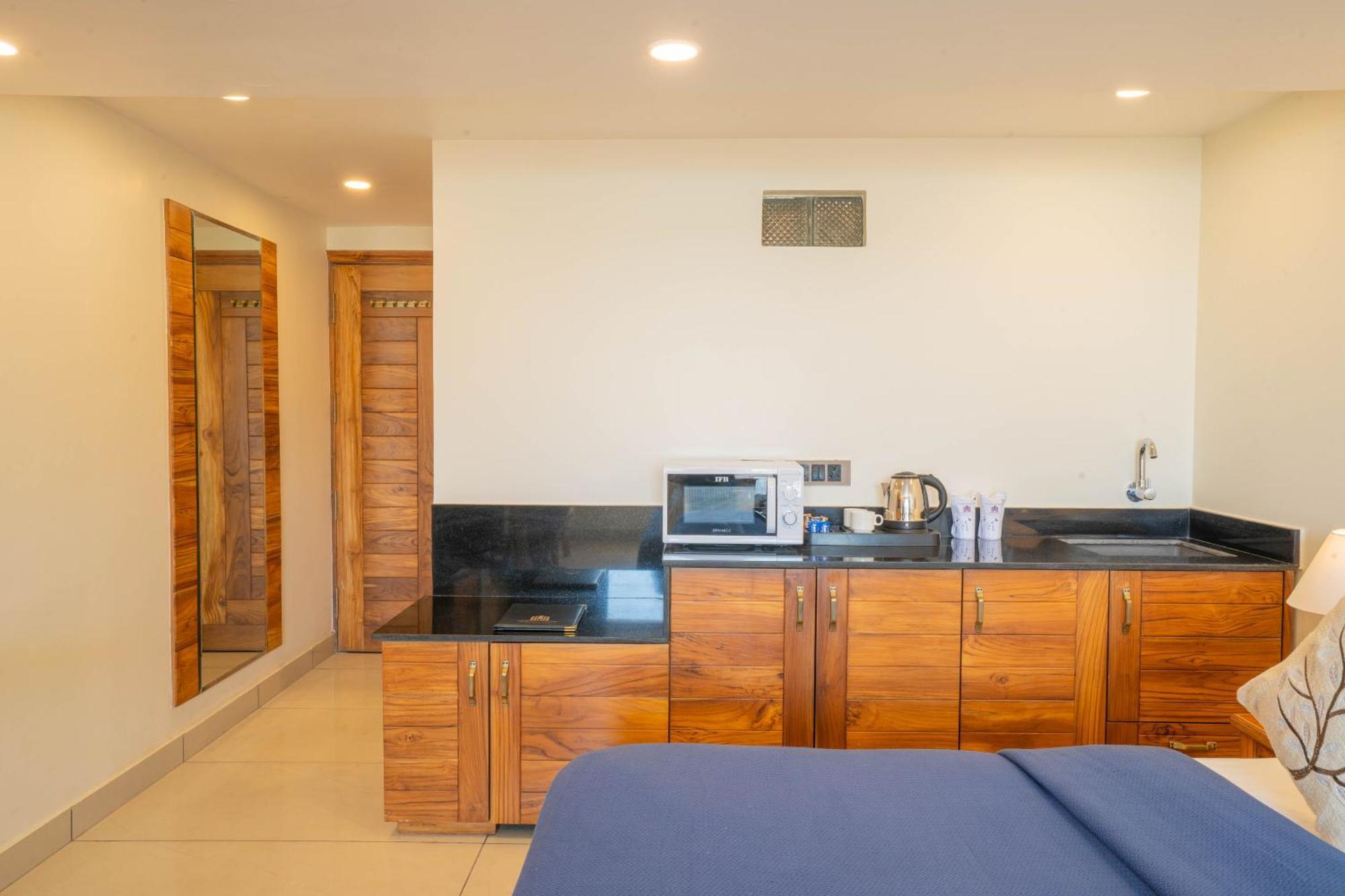 מוסורי Perfectstayz Mokshada Suites מראה חיצוני תמונה