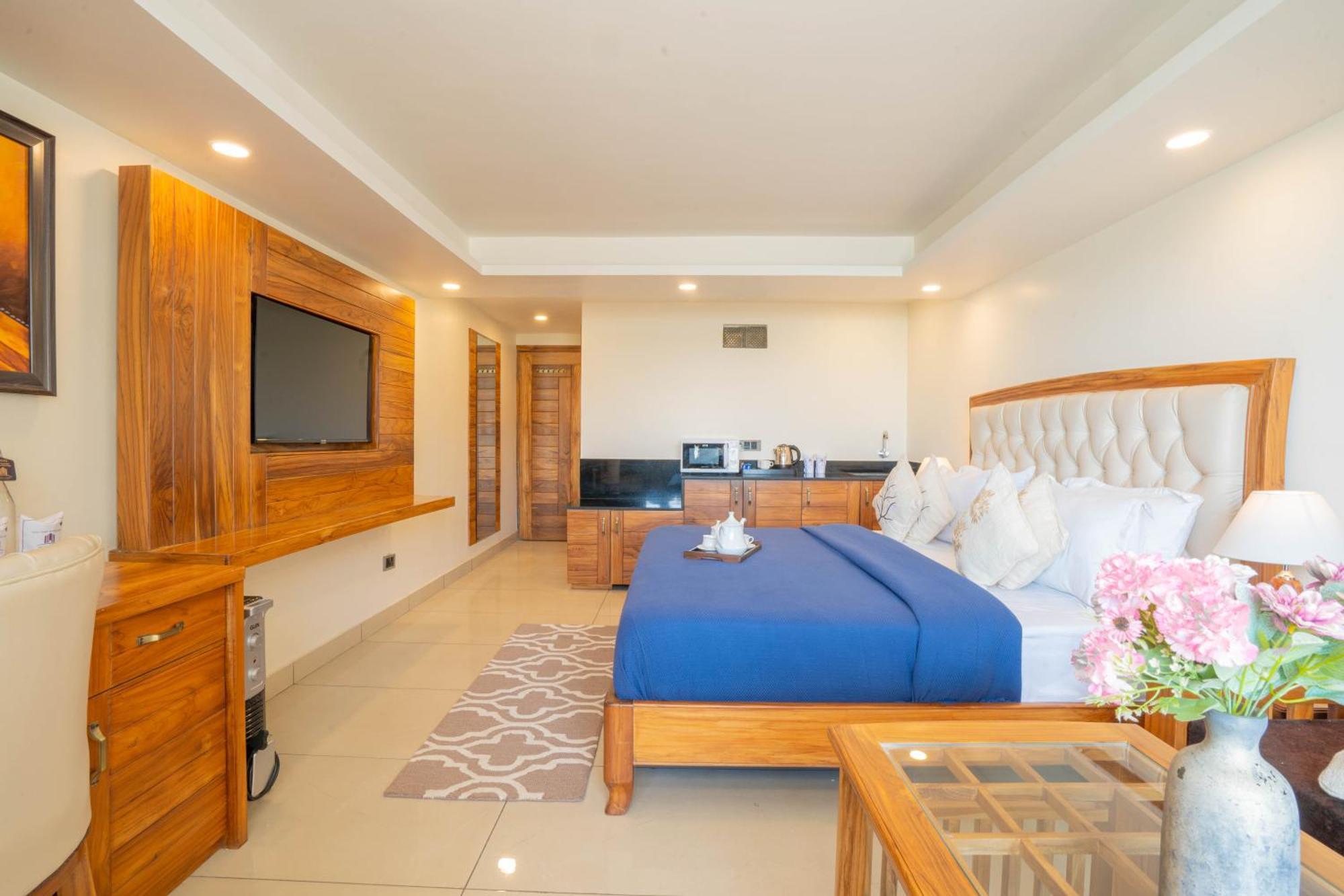 מוסורי Perfectstayz Mokshada Suites מראה חיצוני תמונה