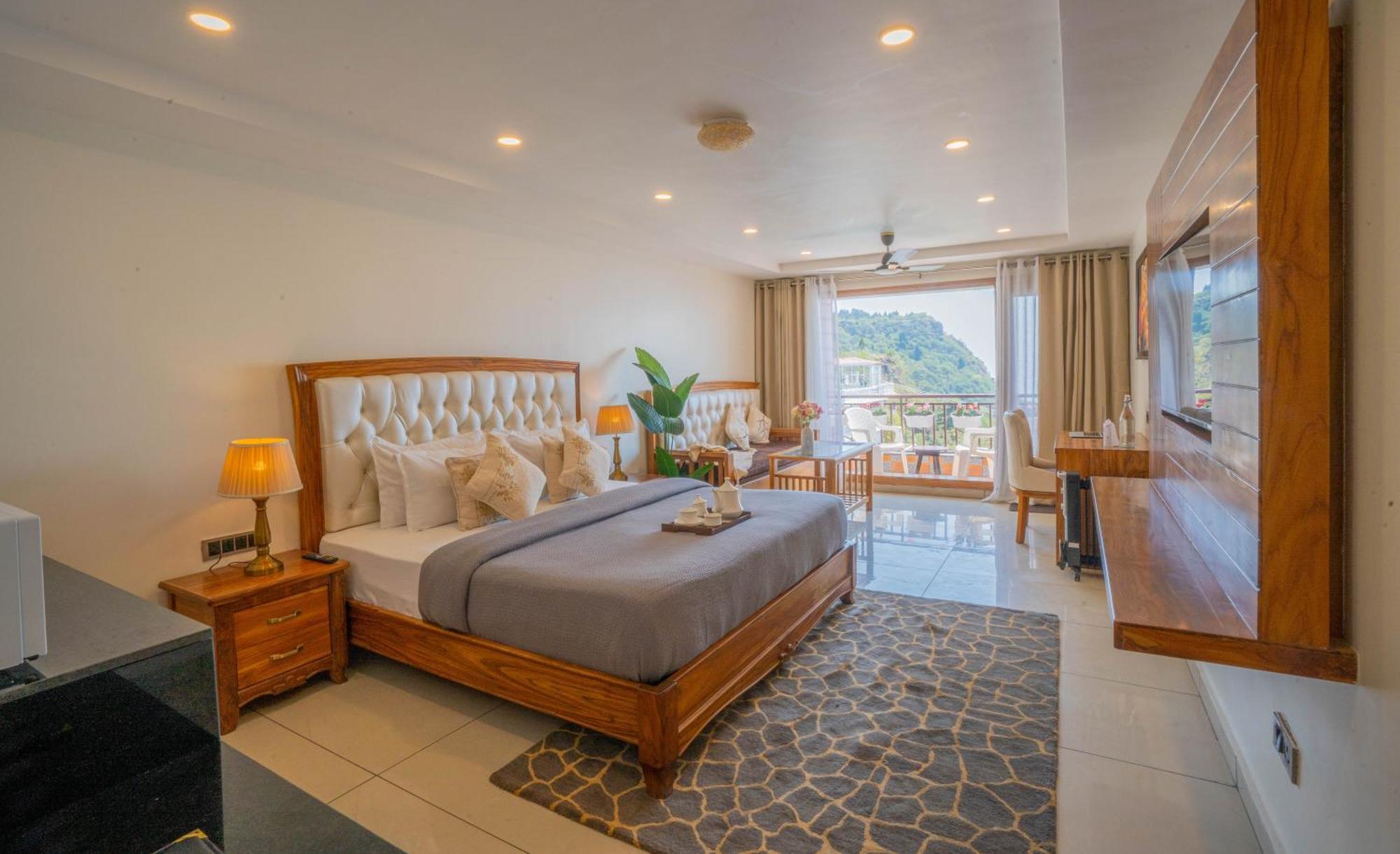 מוסורי Perfectstayz Mokshada Suites מראה חיצוני תמונה